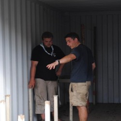 Uitladen Materiaal  5 - Scouts en Gidsen Zaventem 